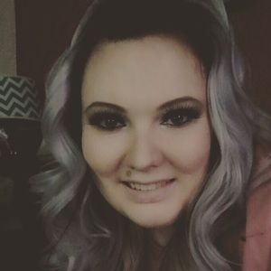 Meet your Posher, Alisha